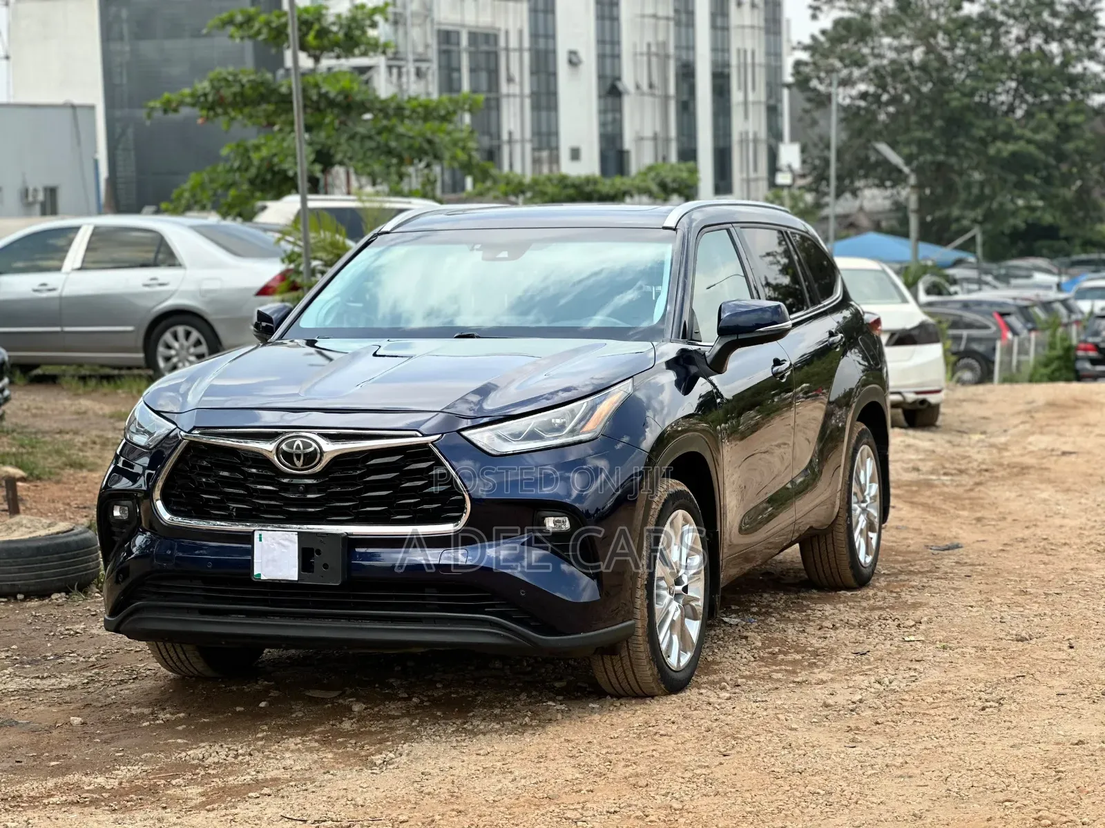 Toyota Highlander Limited 2021 Blue