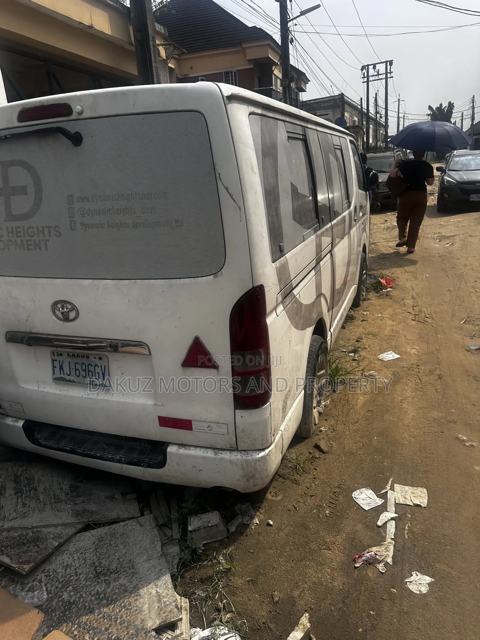 Toyota Grand HiAce 2002 White