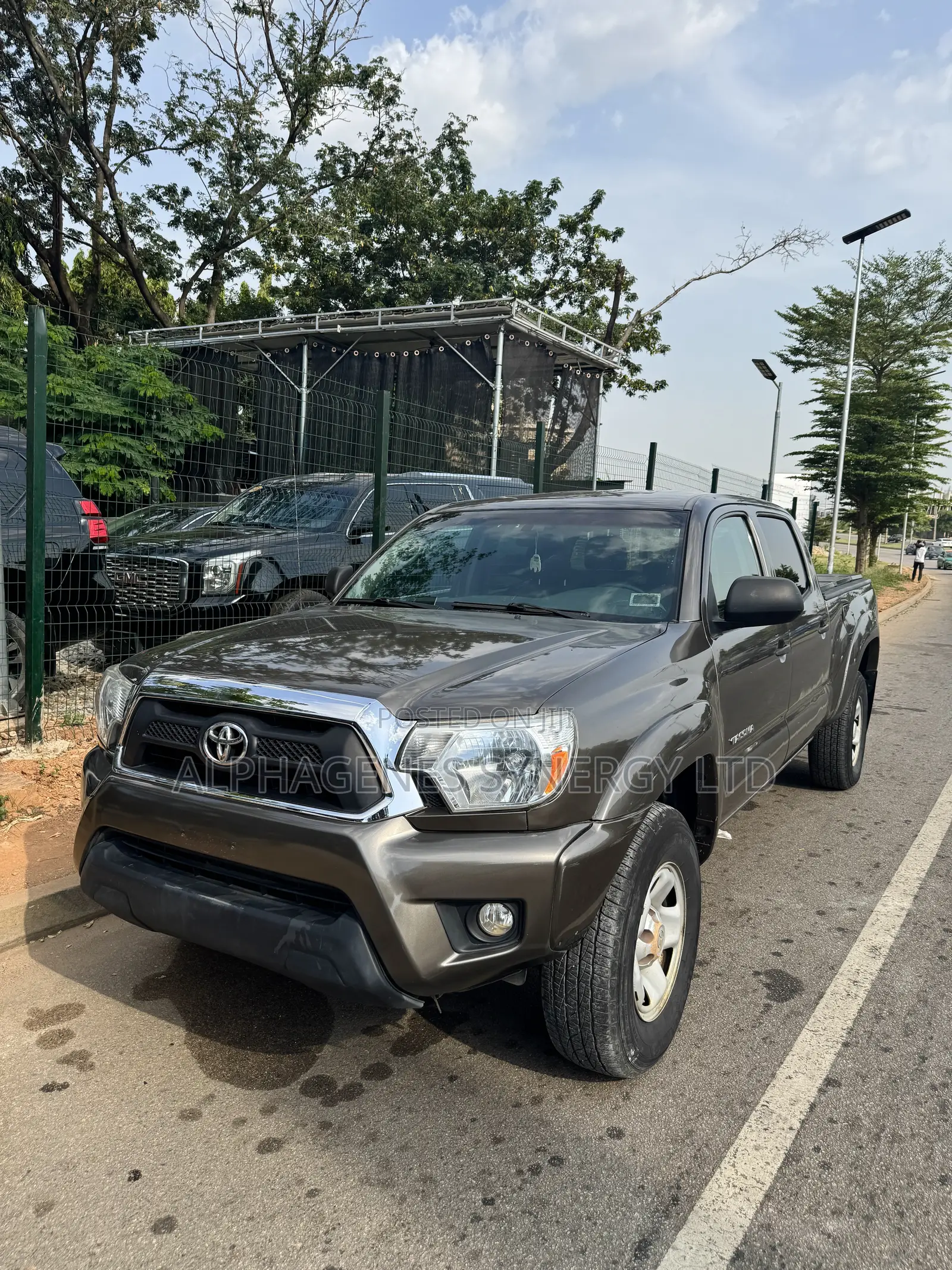 Toyota Tacoma 2014 Gray