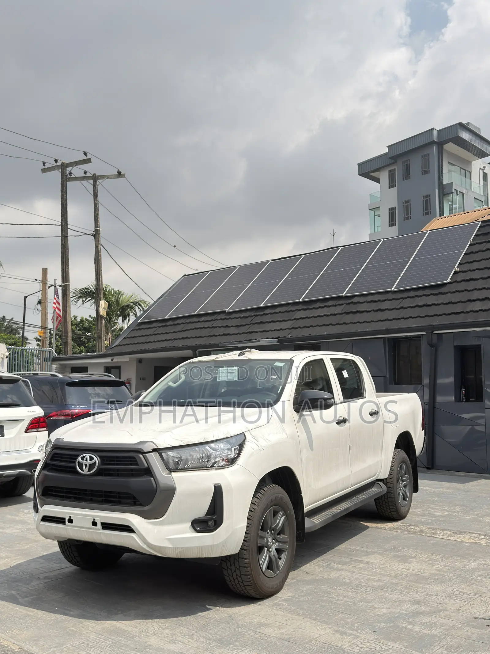 New Toyota Hilux 2025 White