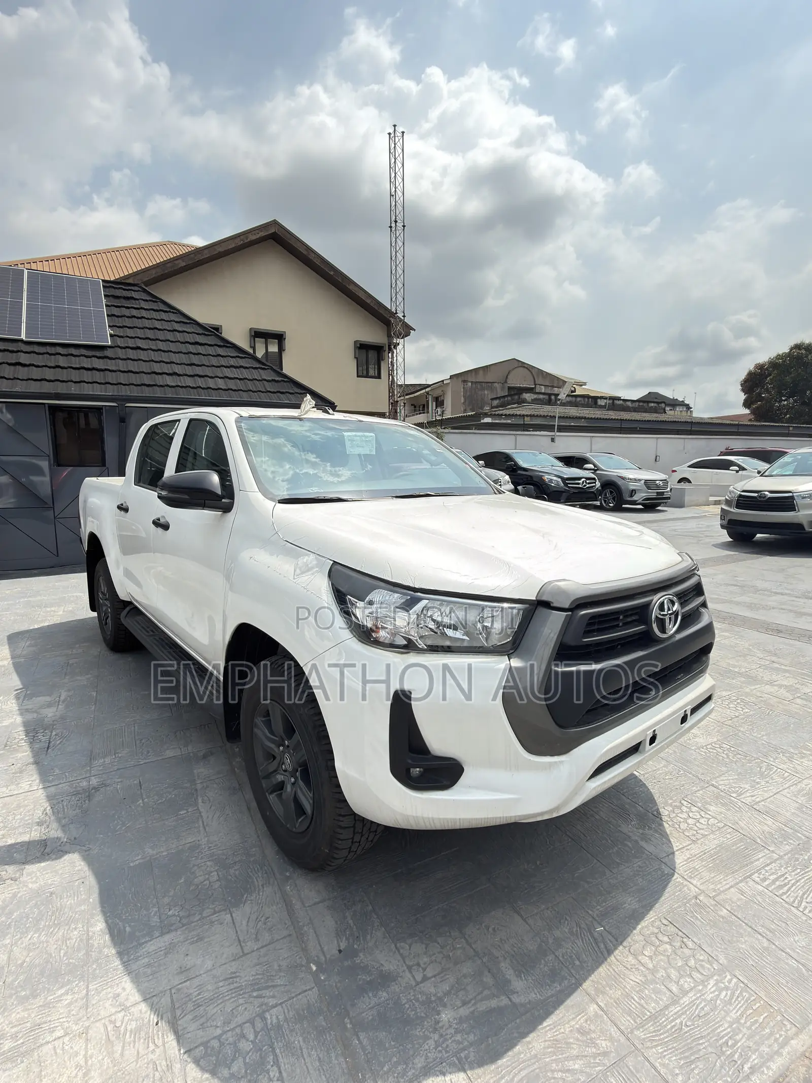 New Toyota Hilux 2025 White