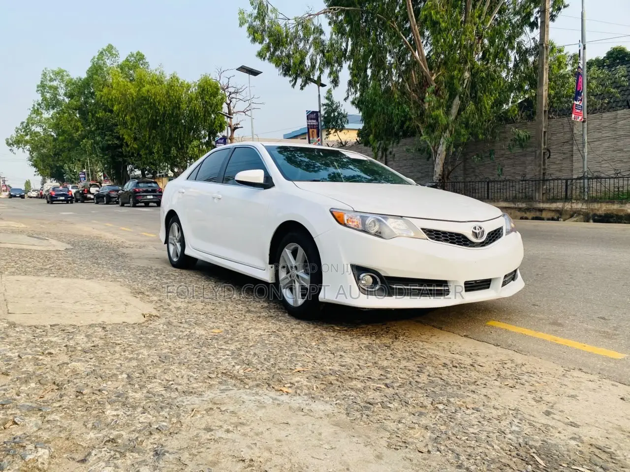 Toyota Camry SE 4dr Sedan (2.5L 4cyl 6A) 2012 White