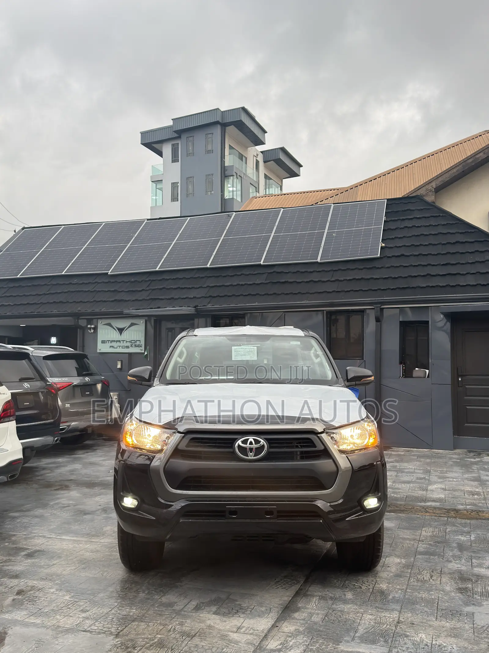 New Toyota Hilux S 2026 Black