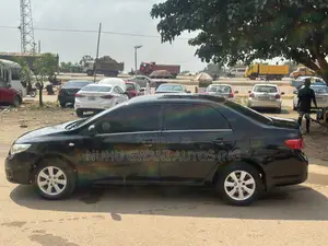 Toyota Corolla LE 4dr Sedan (1.8L 4 cyl 4A) 2009 Black
