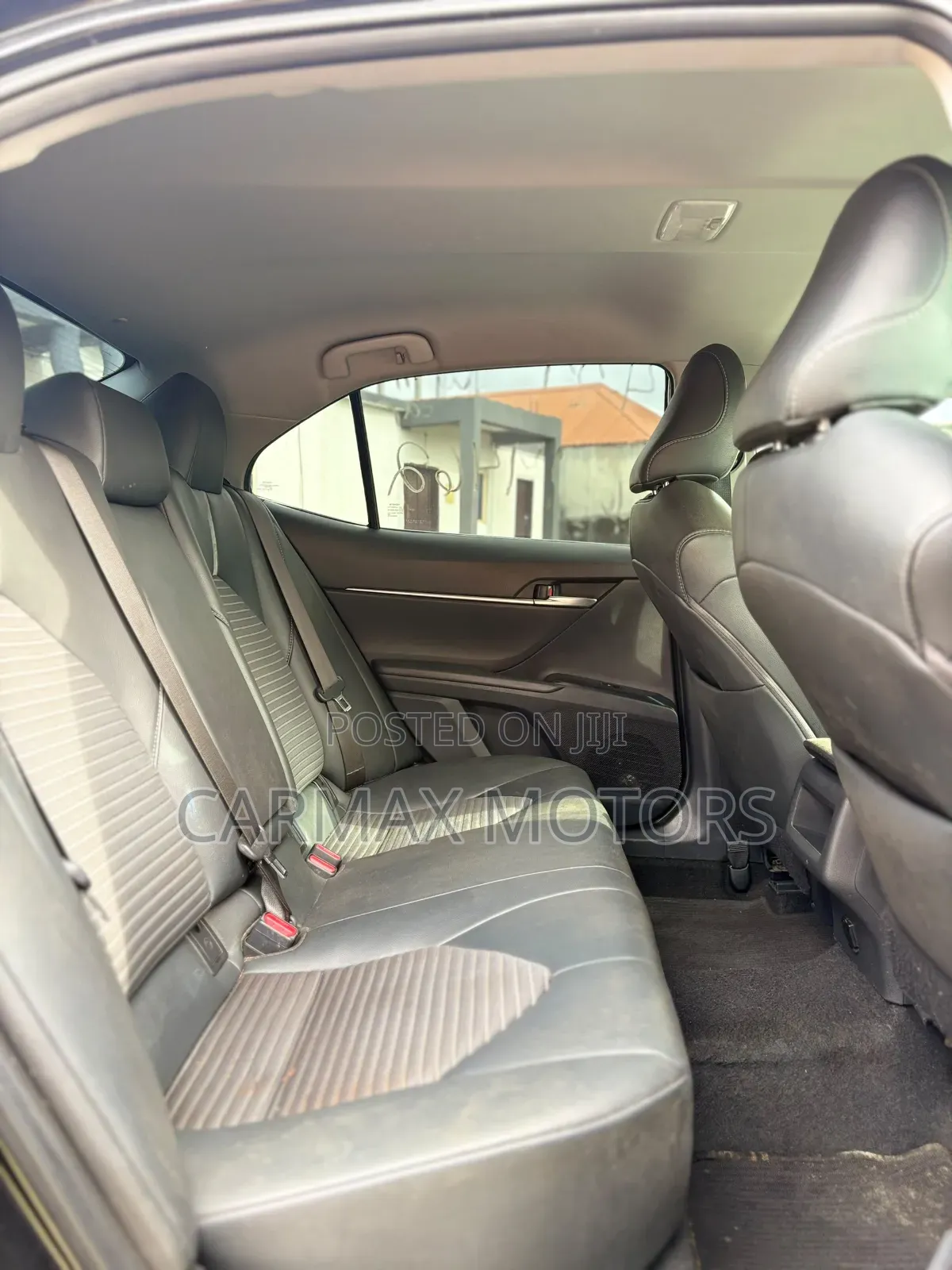 Toyota Camry SE (2.5L 4cyl 8A) 2019 Black