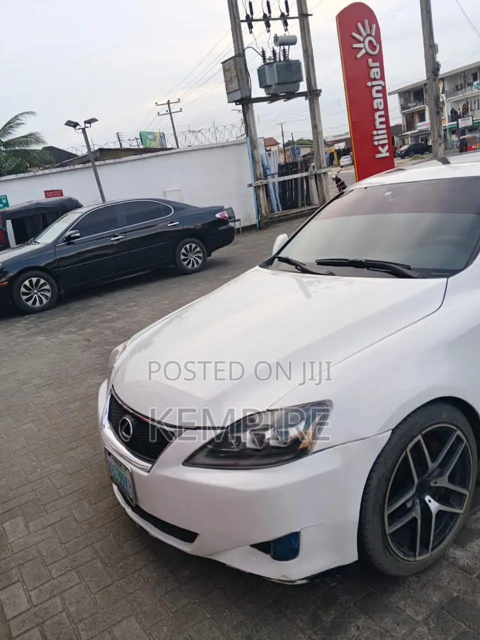 Lexus IS 2018 White
