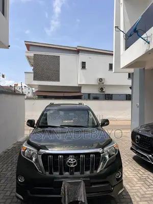 Toyota Land Cruiser Prado 2017 Black