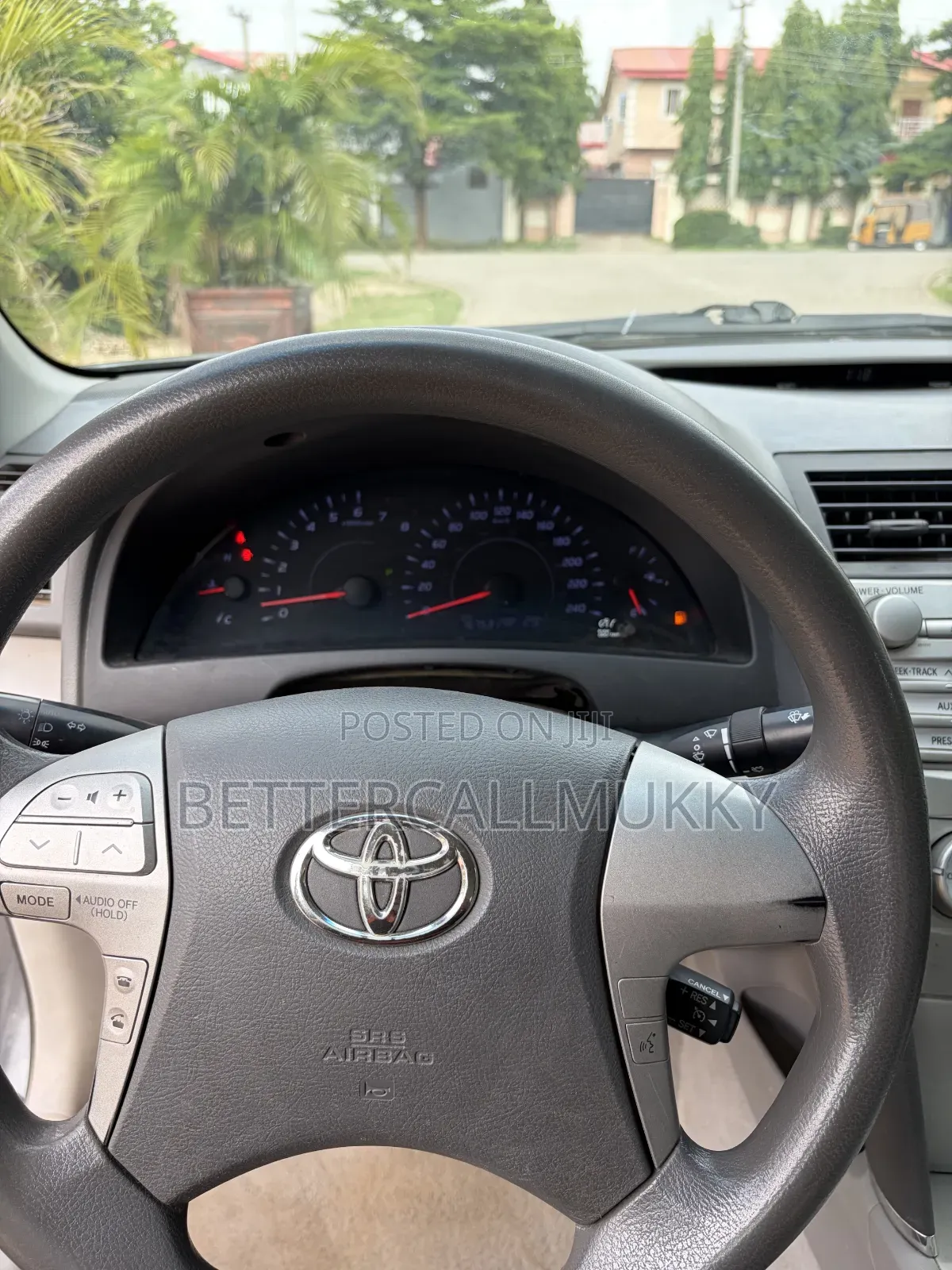 Toyota Camry LE 4dr Sedan (2.5L 4cyl 6AM) 2010 Gray