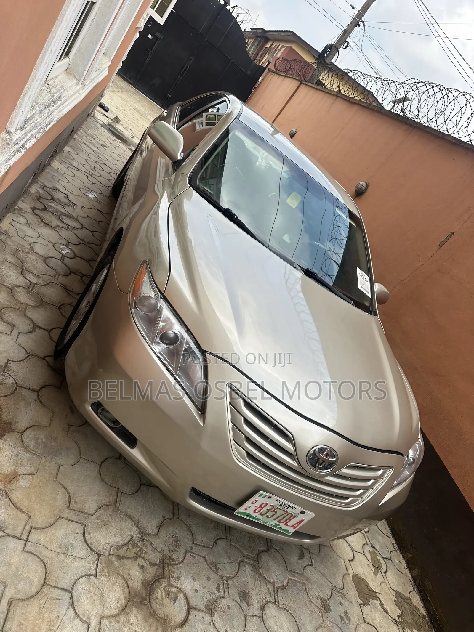 Toyota Camry LE 4dr Sedan (2.4L 4cyl 5A) 2008 Gold