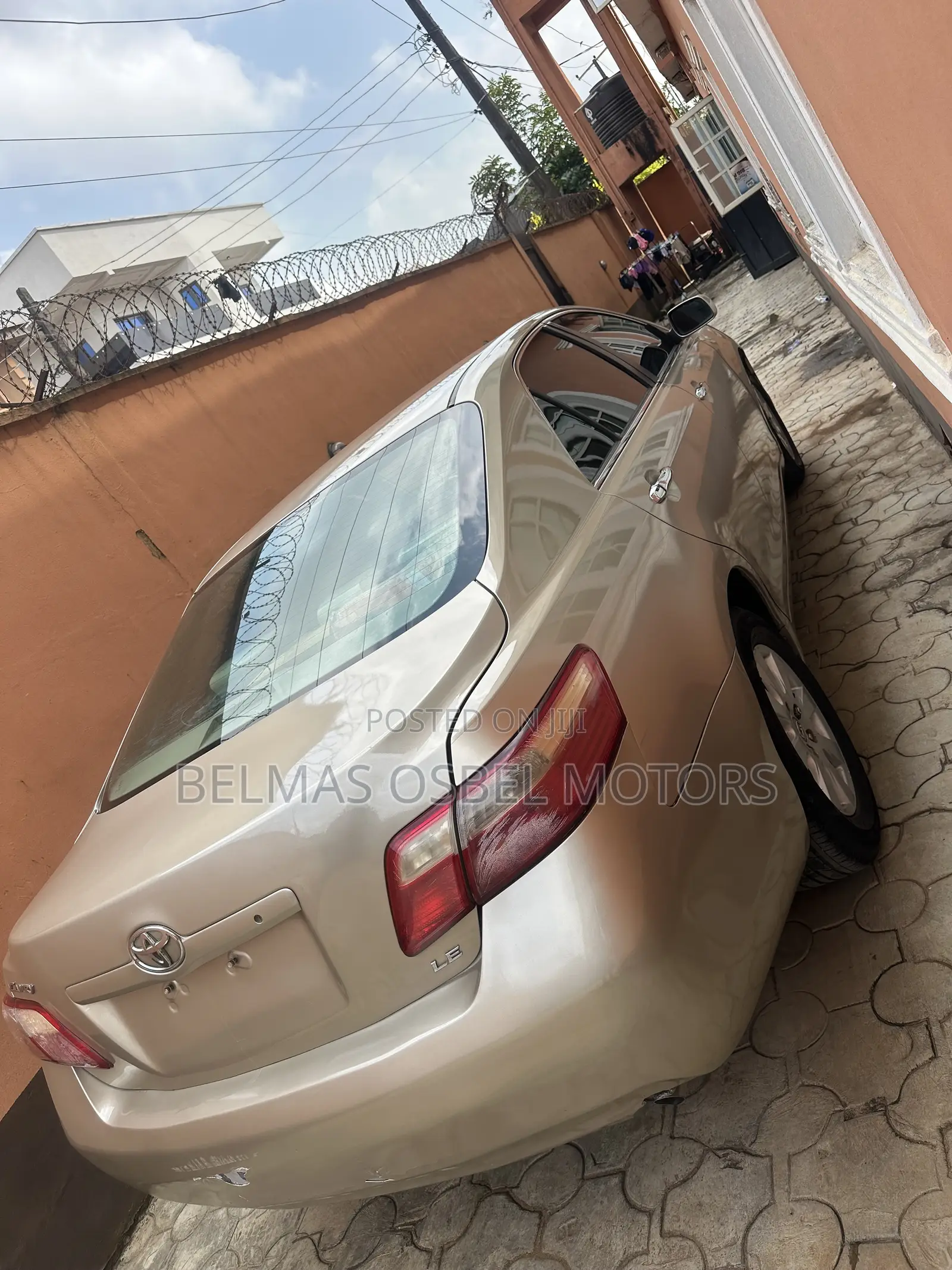 Toyota Camry LE 4dr Sedan (2.4L 4cyl 5A) 2008 Gold