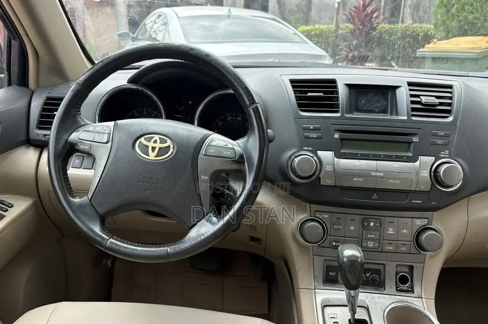 Toyota Highlander 2008 Red