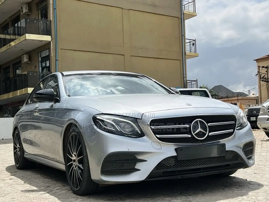 Mercedes-Benz E400 2019 Silver