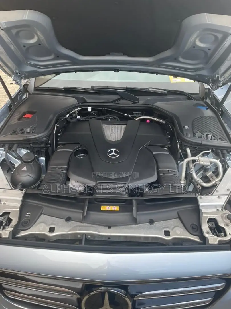 Mercedes-Benz E400 2019 Silver
