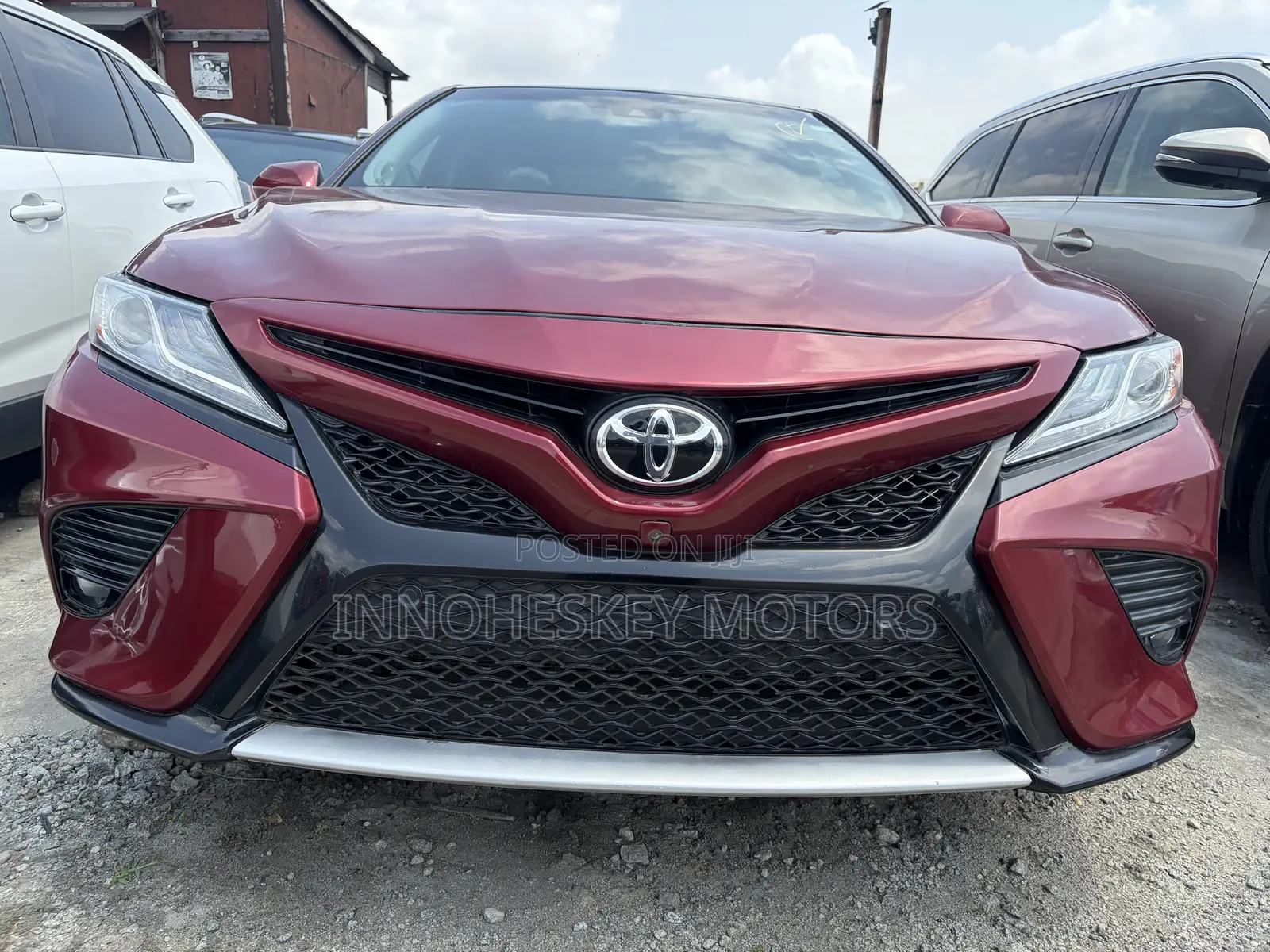 Toyota Camry XSE V6 FWD 2020 Red