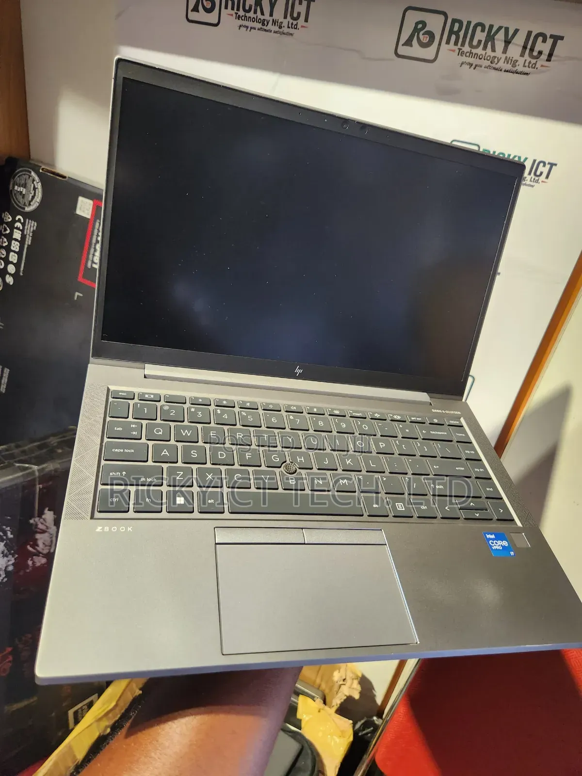 Laptop HP ZBook Firefly G8 16GB Intel Core i7 SSD 512GB