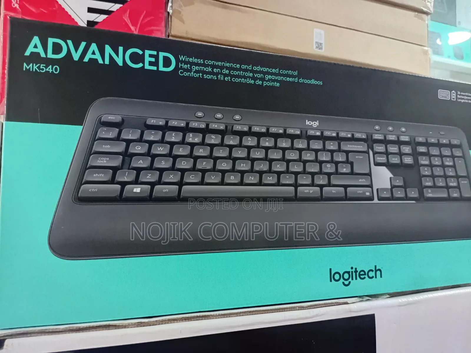 Logitech MK540 Advanced Wireless Keyboard and Mouse Combo