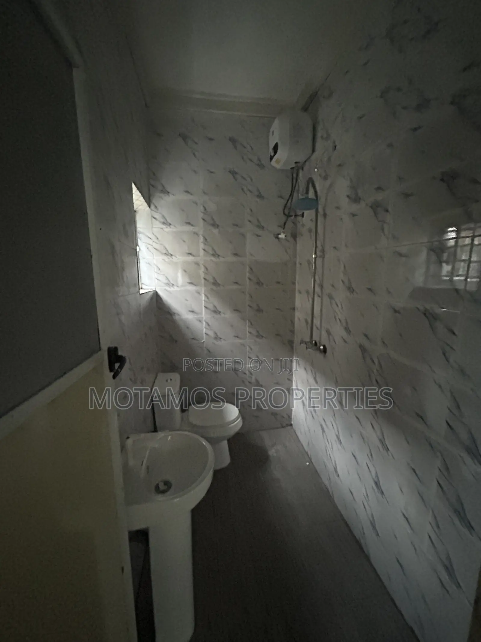 1bdrm Block of Flats in Majesty Estae, Obio-Akpor for rent