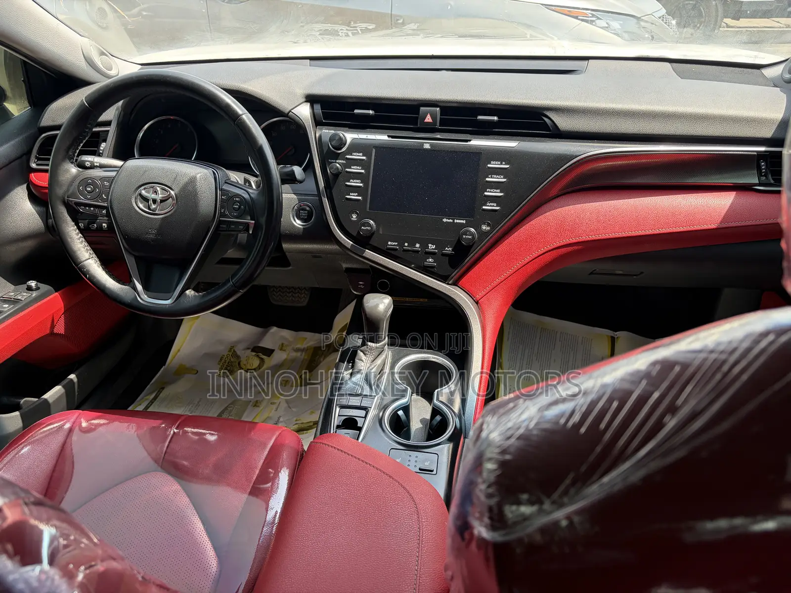 Toyota Camry XSE 2021 White