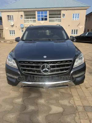 Mercedes-Benz M Class ML350 4dr SUV (3.5L 6cyl 7A) 2014 Gray