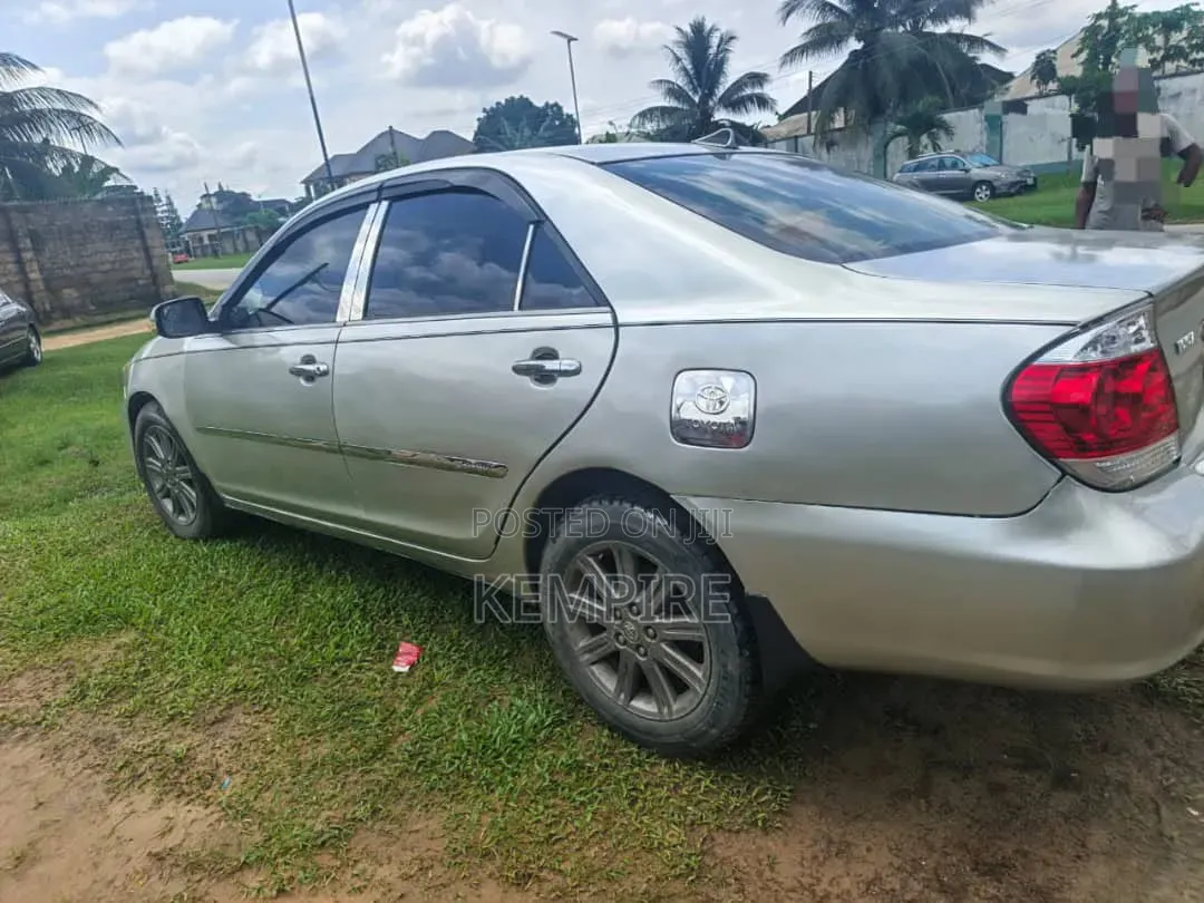 Toyota Camry 2007 Silver