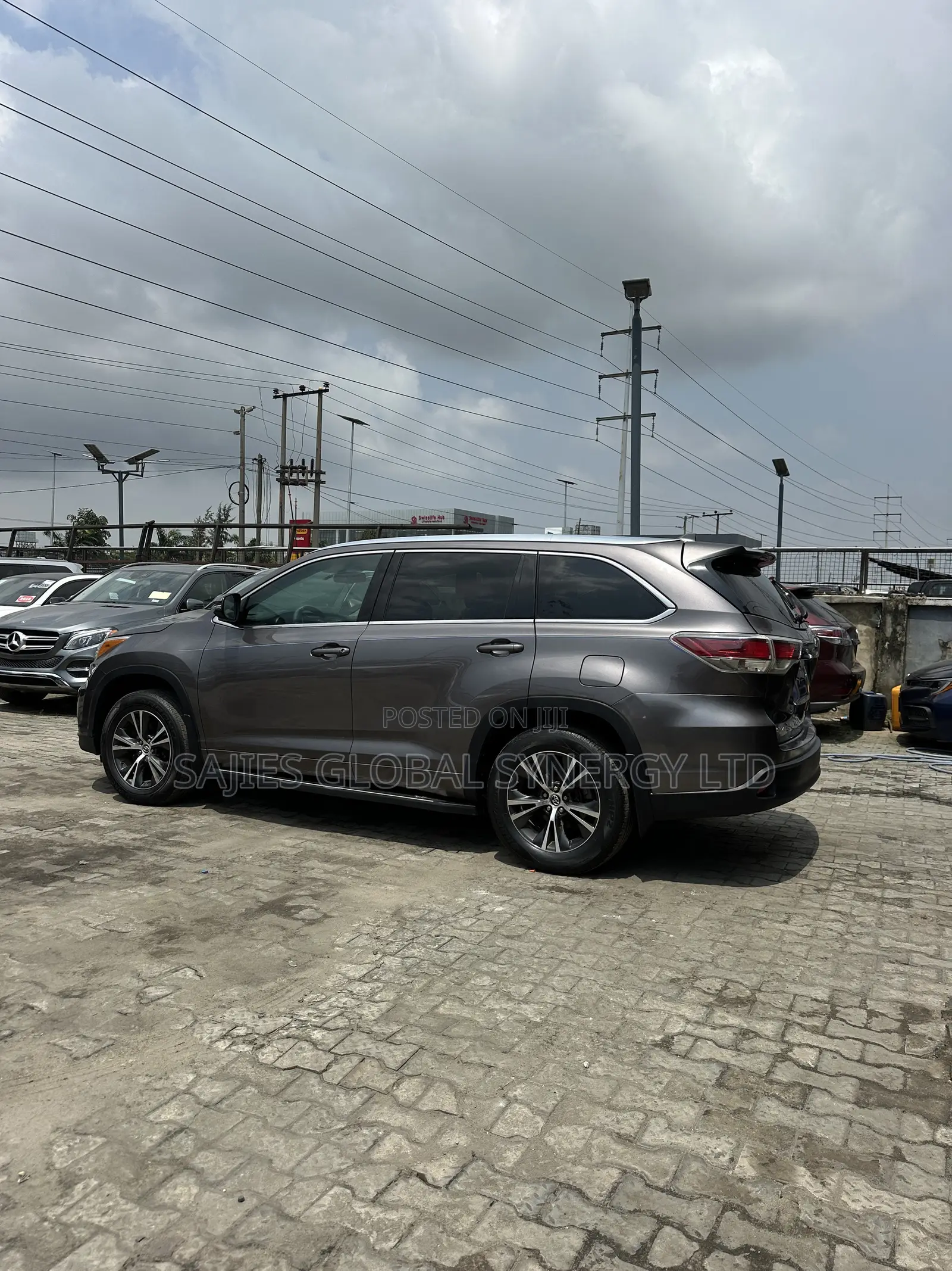 Toyota Highlander XLE V6 4x4 (3.5L 6cyl 6A) 2016 Matt Black