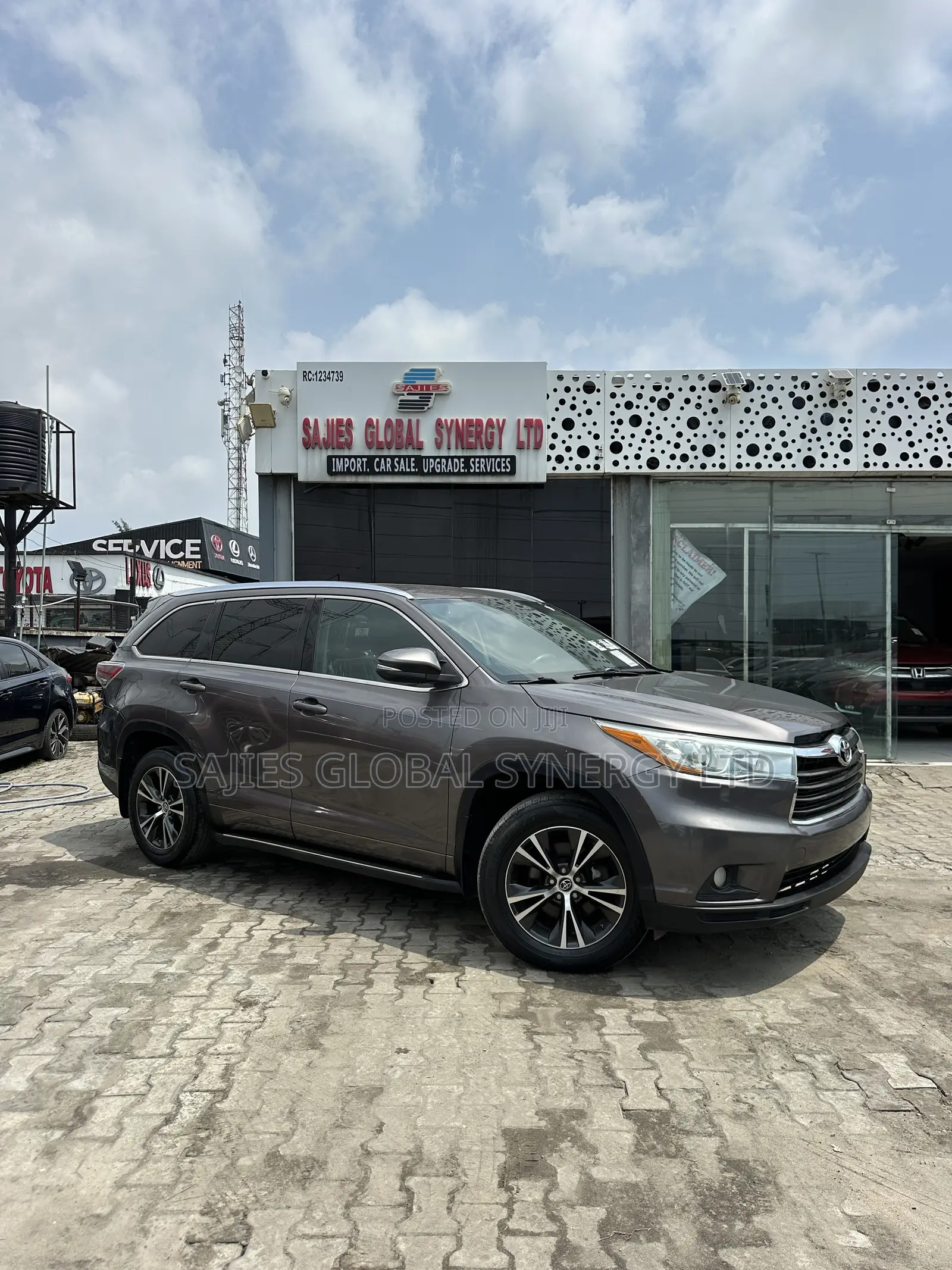 Toyota Highlander XLE V6 4x4 (3.5L 6cyl 6A) 2016 Matt Black