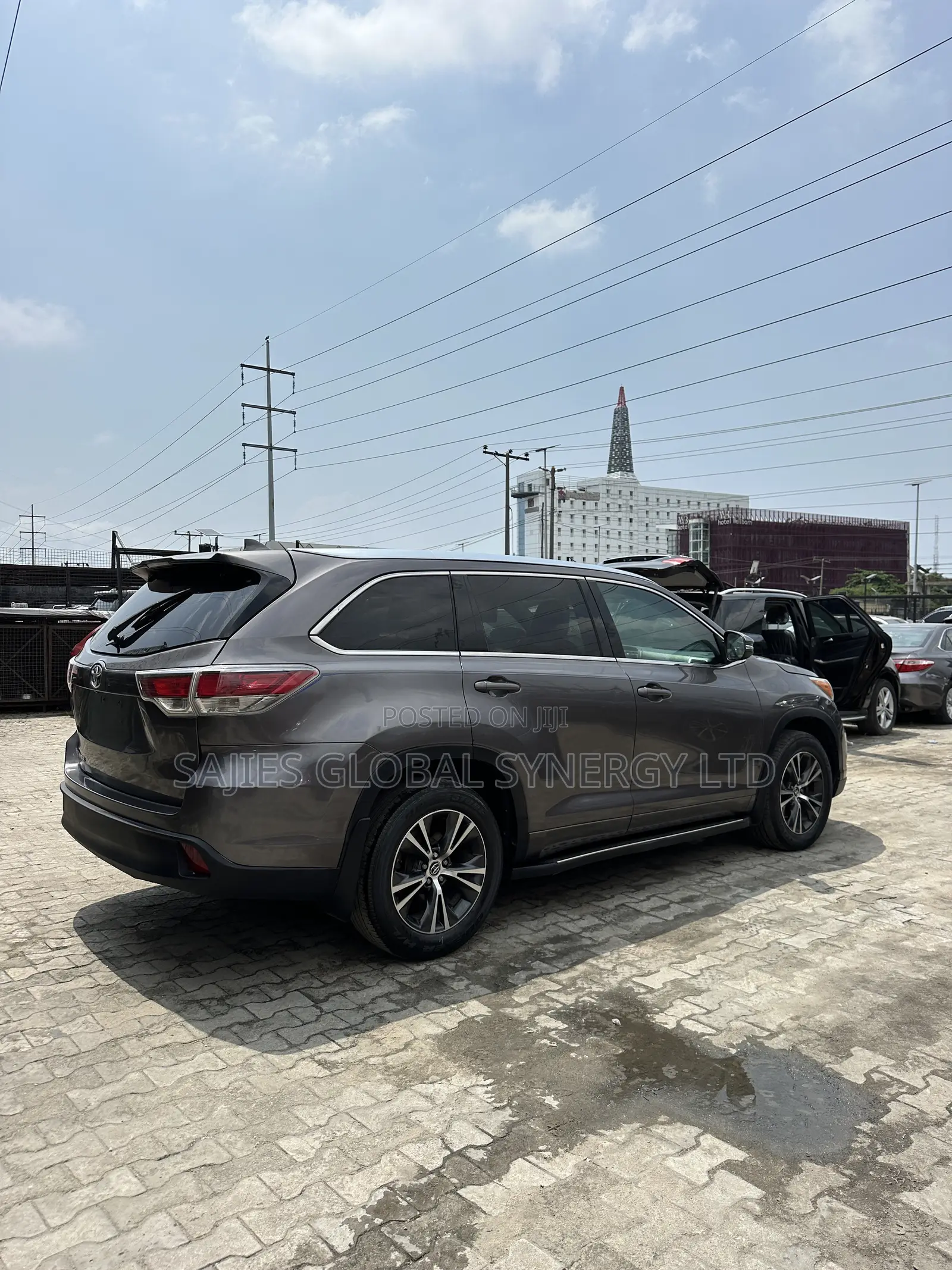 Toyota Highlander XLE V6 4x4 (3.5L 6cyl 6A) 2016 Matt Black