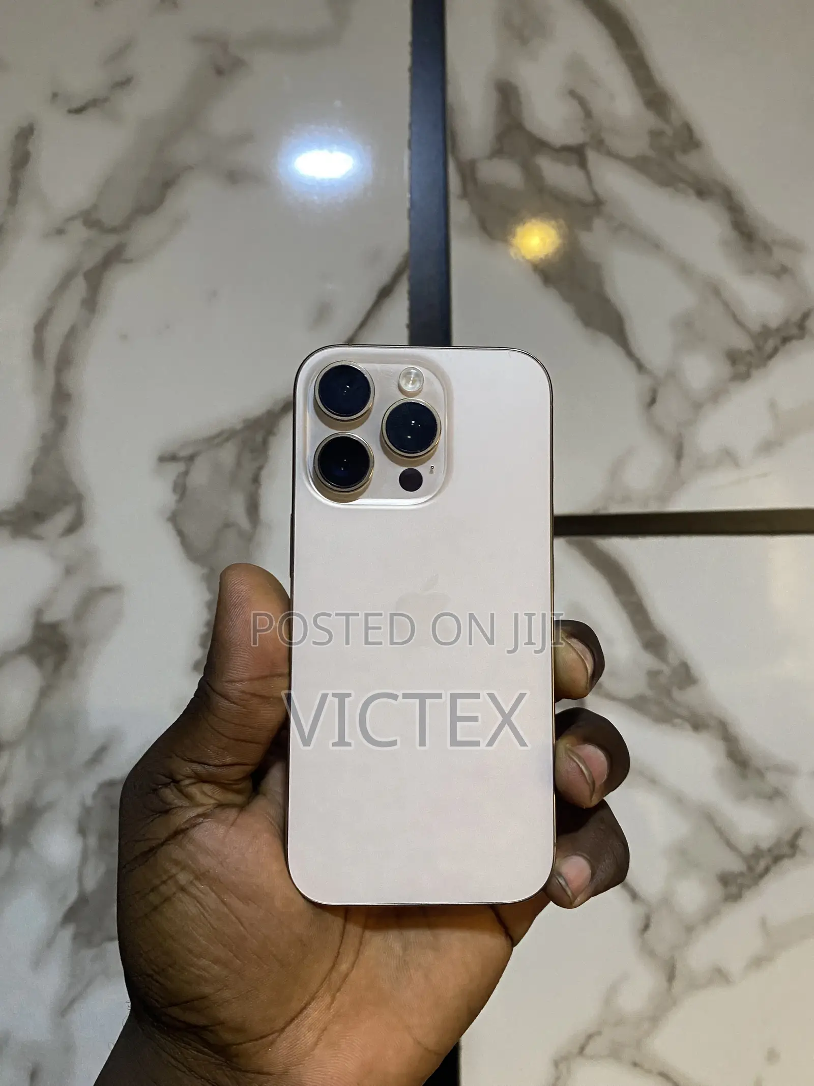 Apple iPhone 16 Pro 256 GB Gold