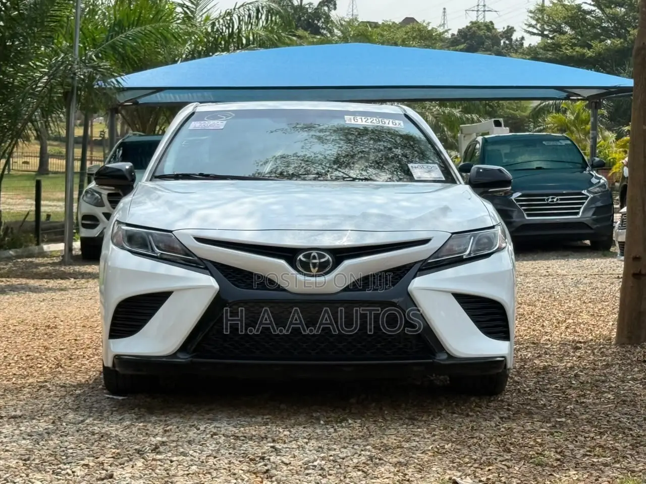 Toyota Camry SE (2.5L 4cyl 8A) 2019 White