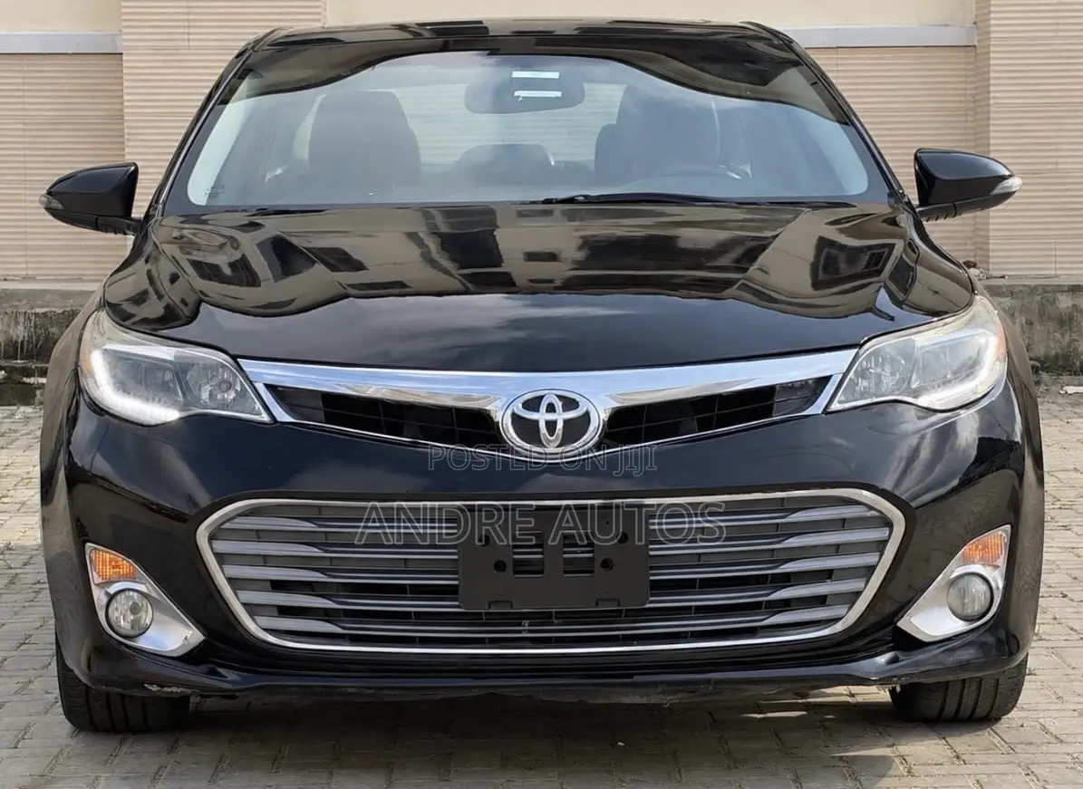 Toyota Avalon Limited 4dr Sedan (3.5L 6cyl 6A) 2015 Black