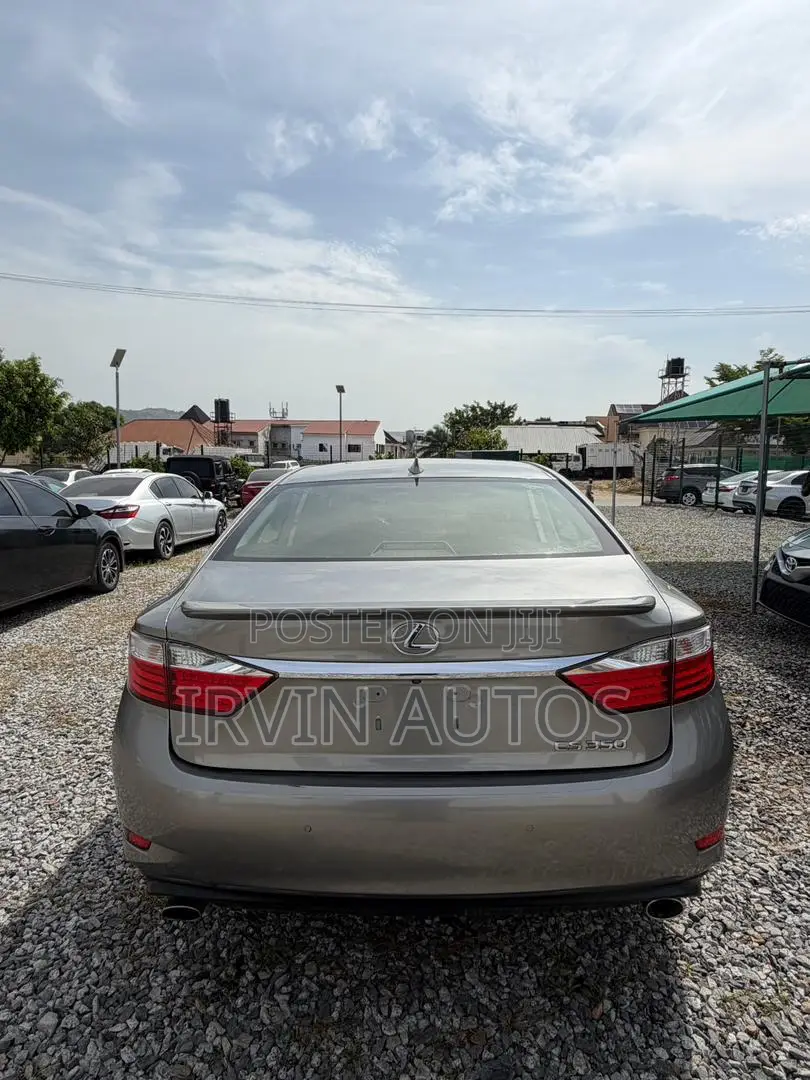 Lexus ES 2015 Gray