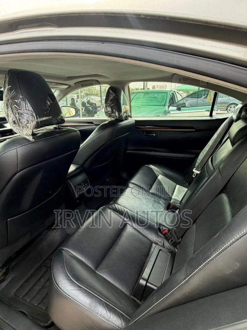 Lexus ES 2015 Gray
