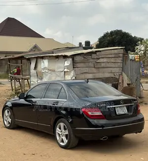 Mercedes-Benz C300 2008 Black