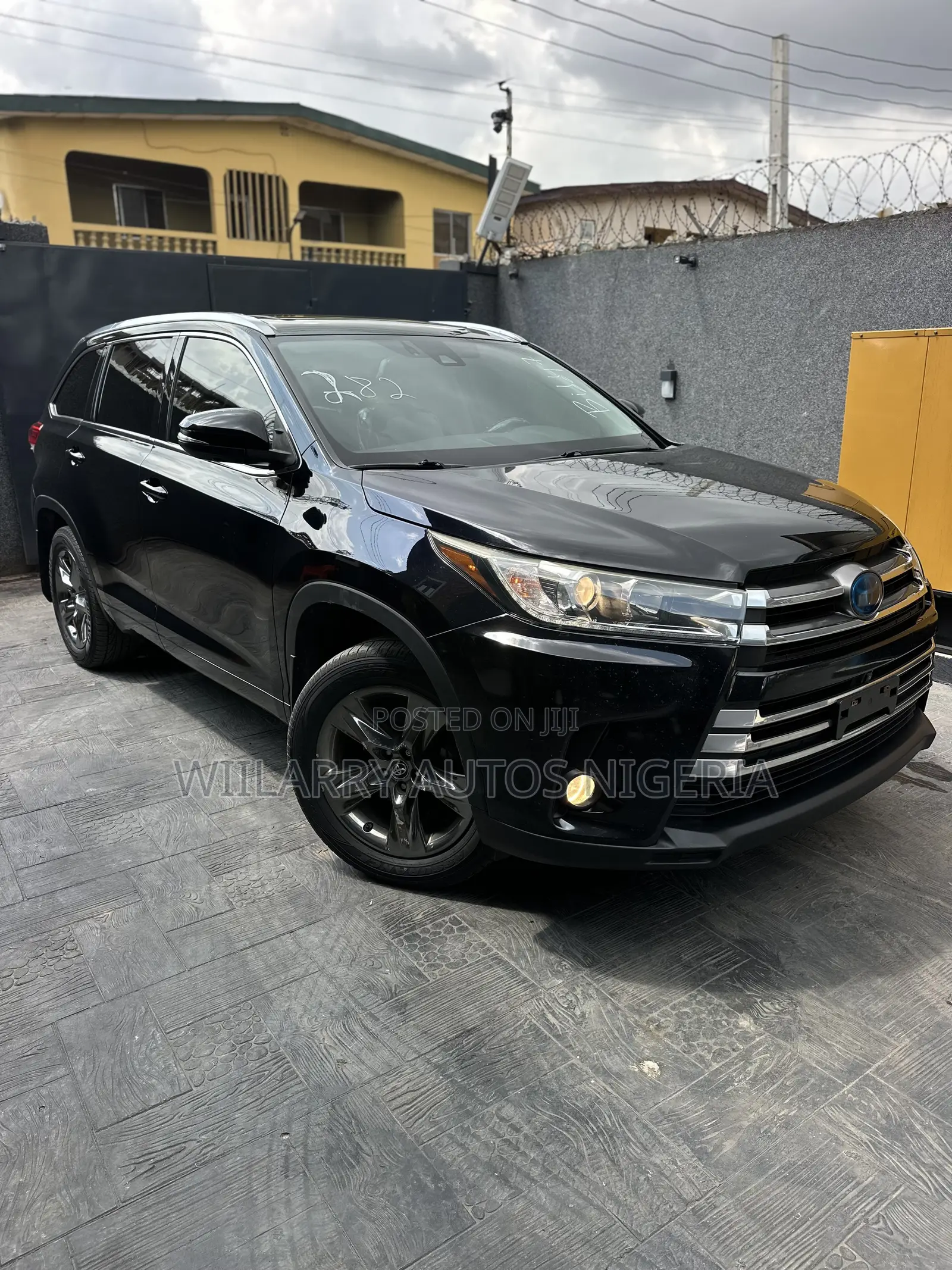 Toyota Highlander Limited Platinum 4x4 V6 (3.5L 6cyl 8A) 2017 Black