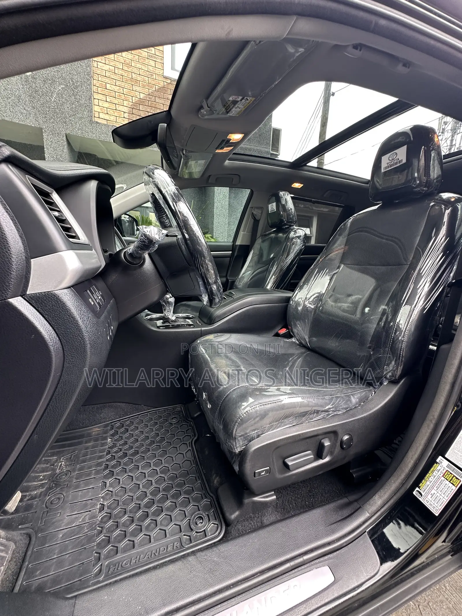 Toyota Highlander Limited Platinum 4x4 V6 (3.5L 6cyl 8A) 2017 Black