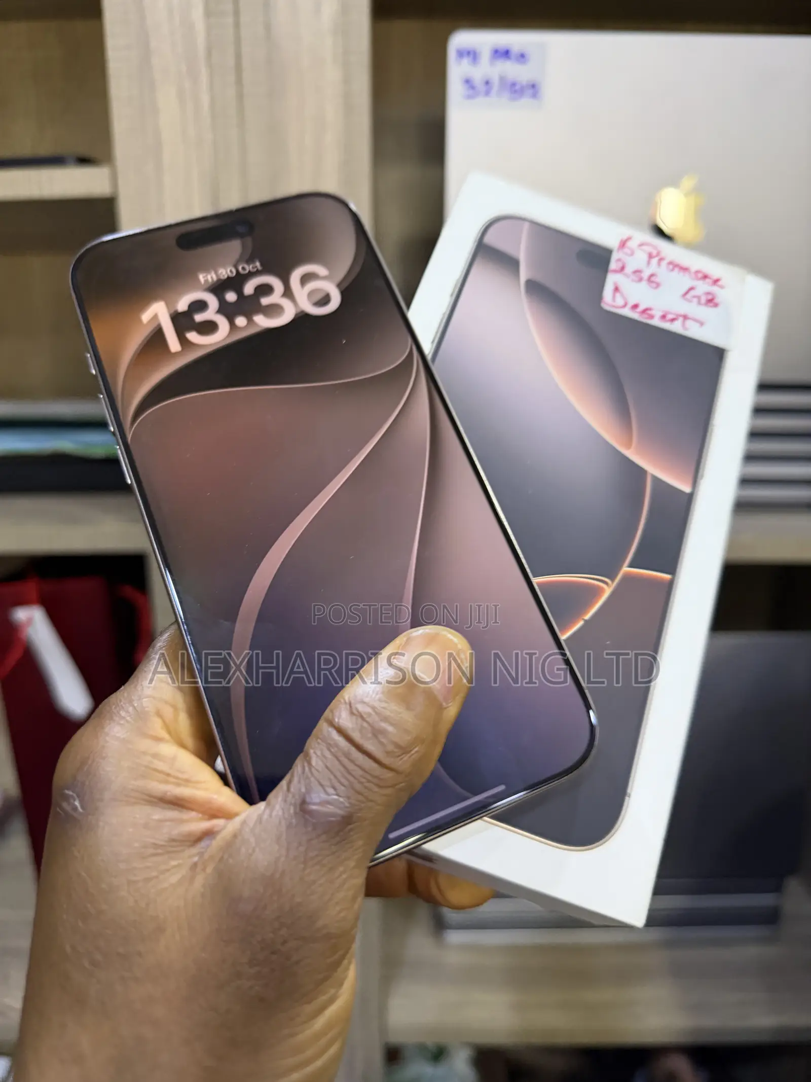 Apple iPhone 16 Pro Max 256 GB Gold