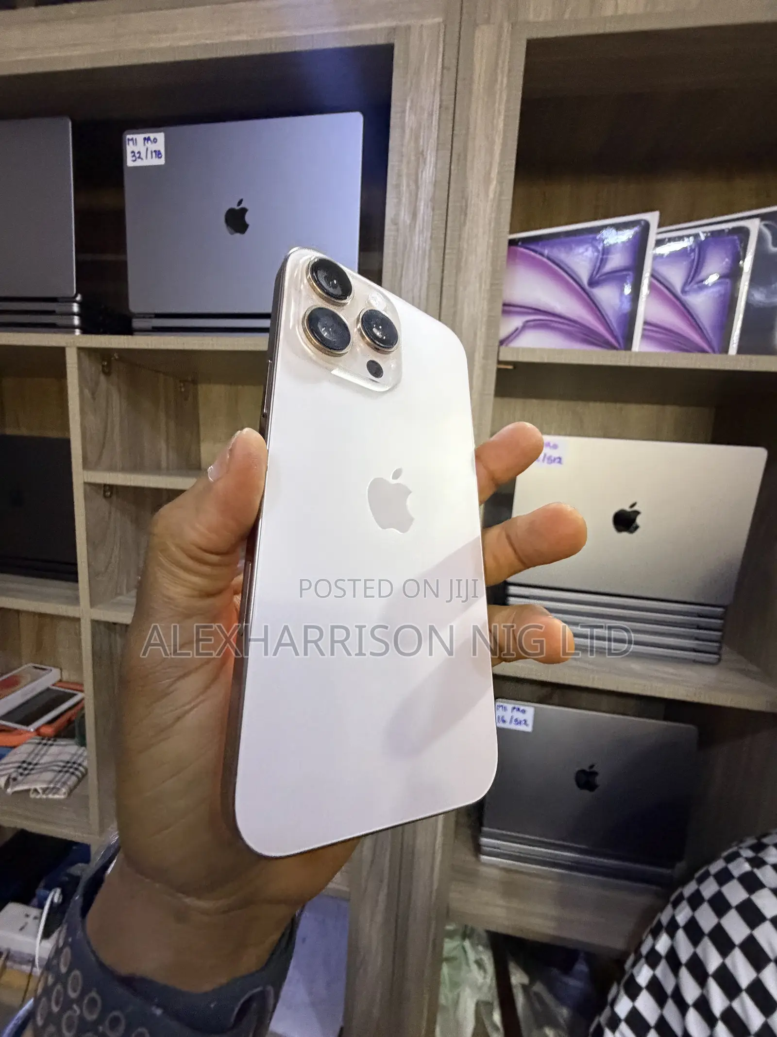 Apple iPhone 16 Pro Max 256 GB Gold