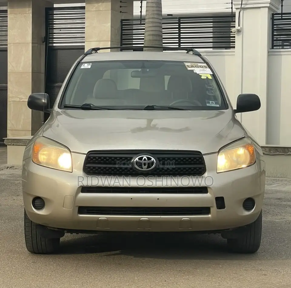 Toyota RAV4 2008 Gold