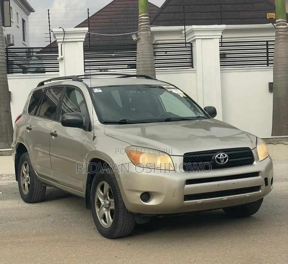 Toyota RAV4 2008 Gold