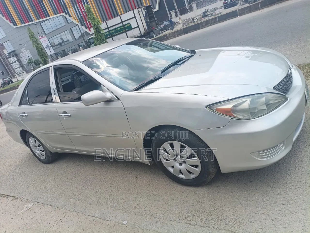 Toyota Camry LE 4dr Sedan (2.4L 4cyl 5A) 2005 Silver