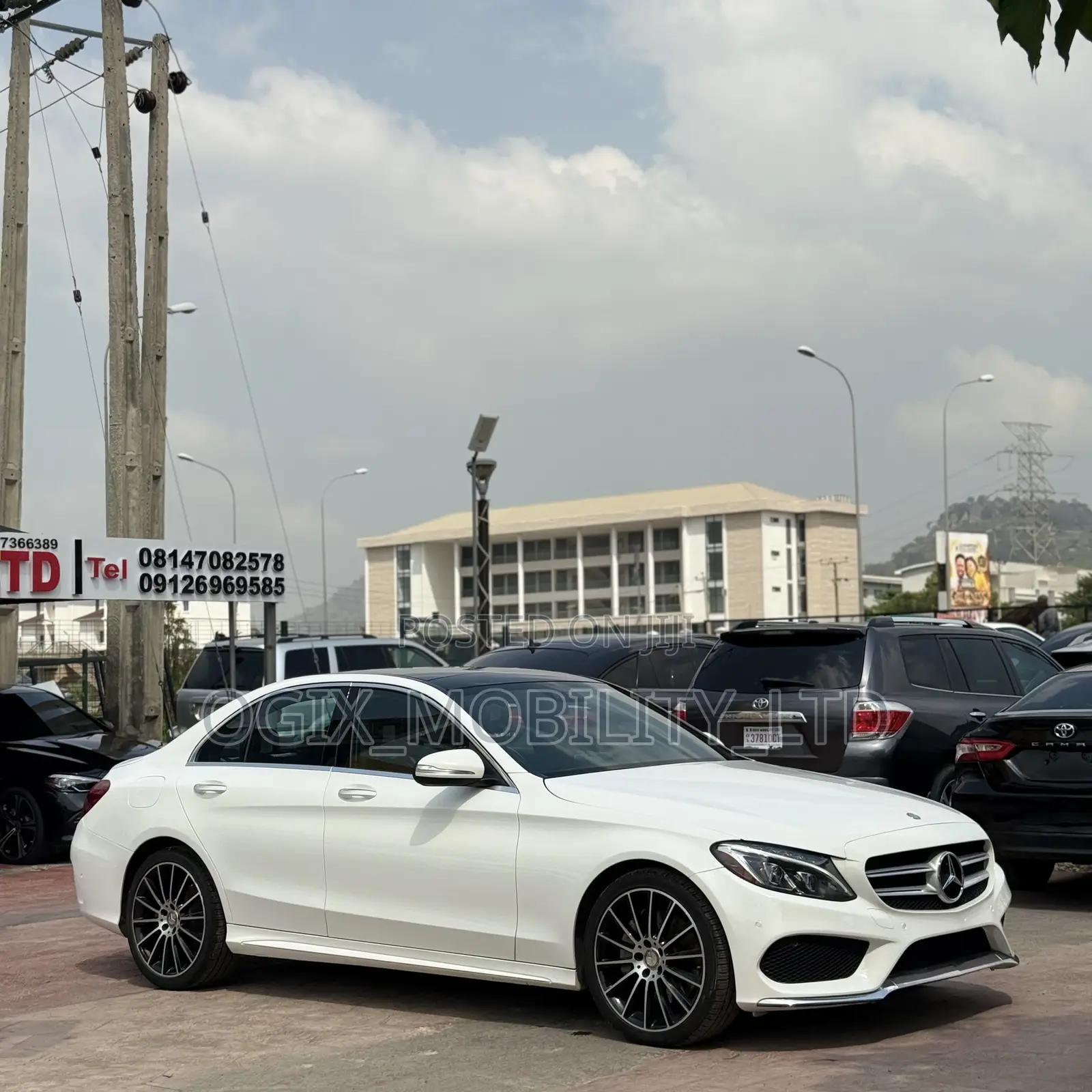Mercedes-Benz C400 4Matic AWD Sedan (3.0L V6 7A) 2015 White