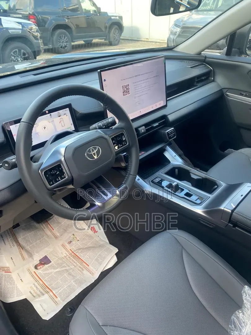 New Toyota RAV4 XLE Premium 2026 Black