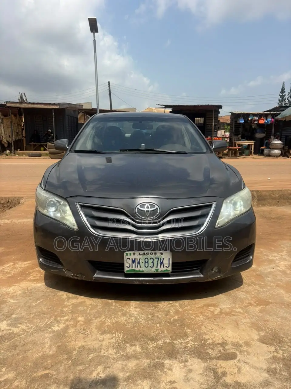 Toyota Camry LE 4dr Sedan (2.5L 4cyl 6AM) 2010 Gray