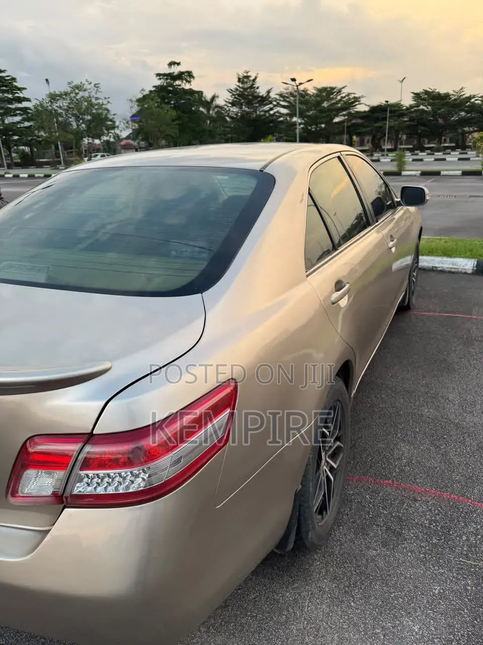 Toyota Camry 2011 Gold