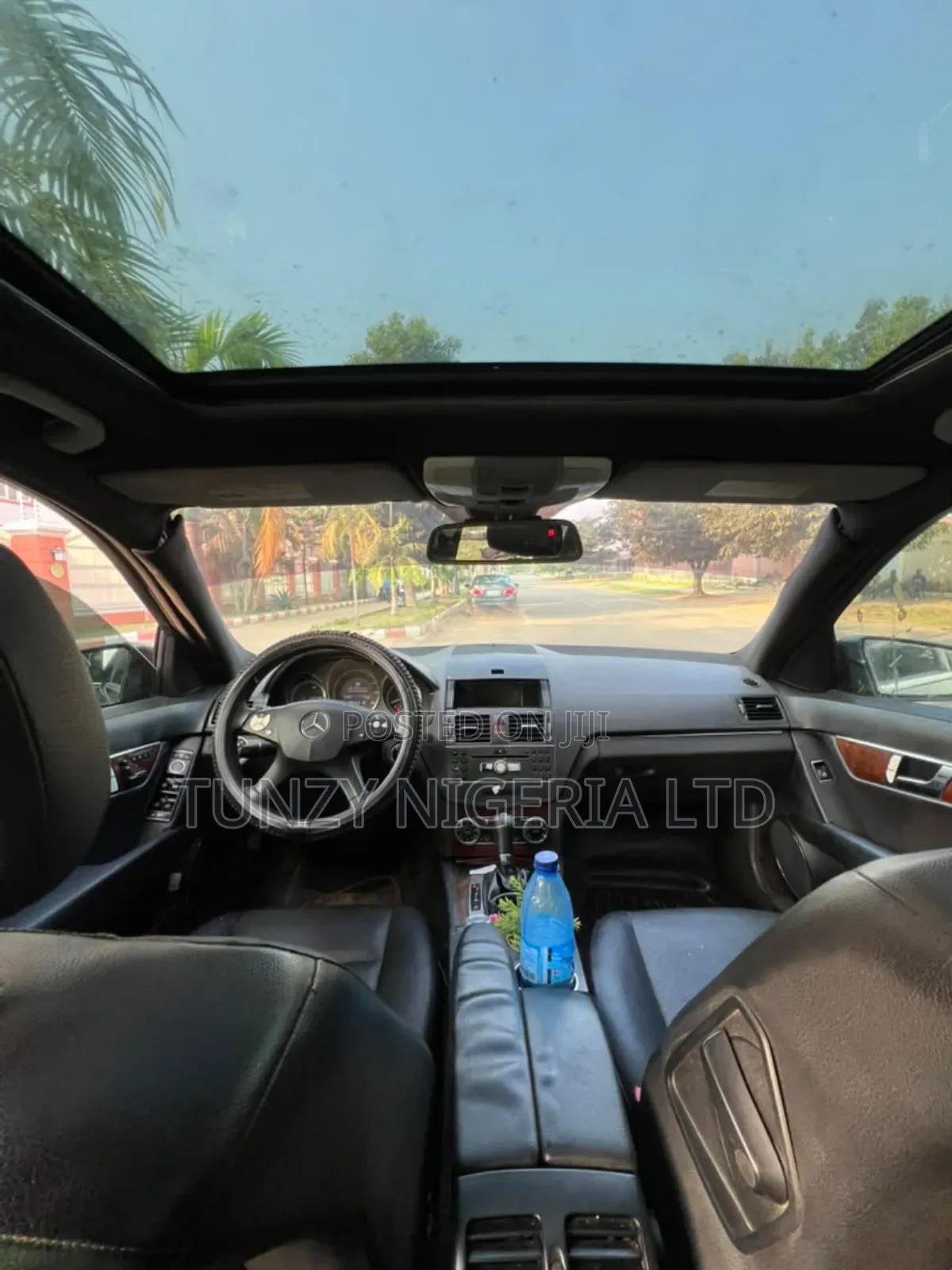 Mercedes-Benz C300 2011 Black