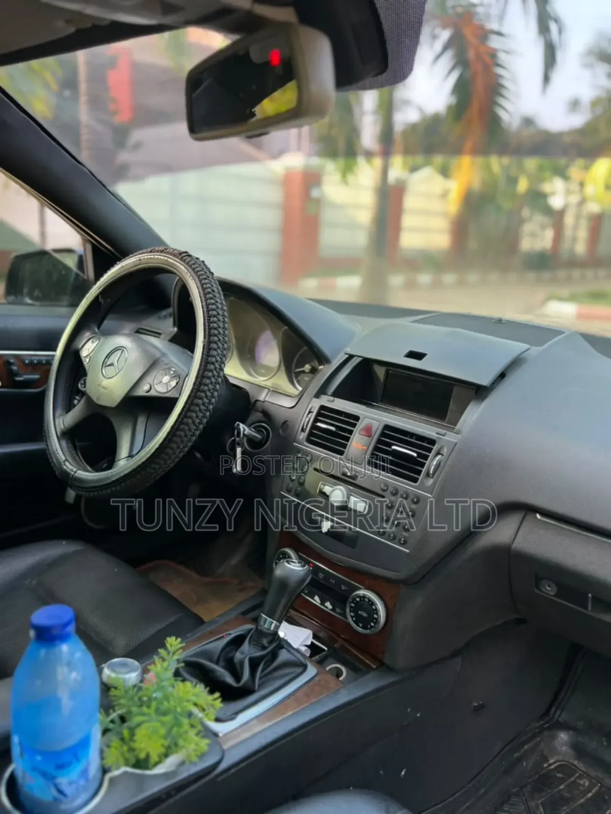 Mercedes-Benz C300 2011 Black