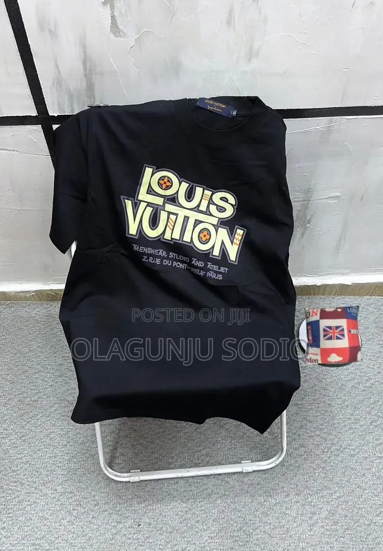 Luxury Italian Louis Vuitton X8 Round Neck