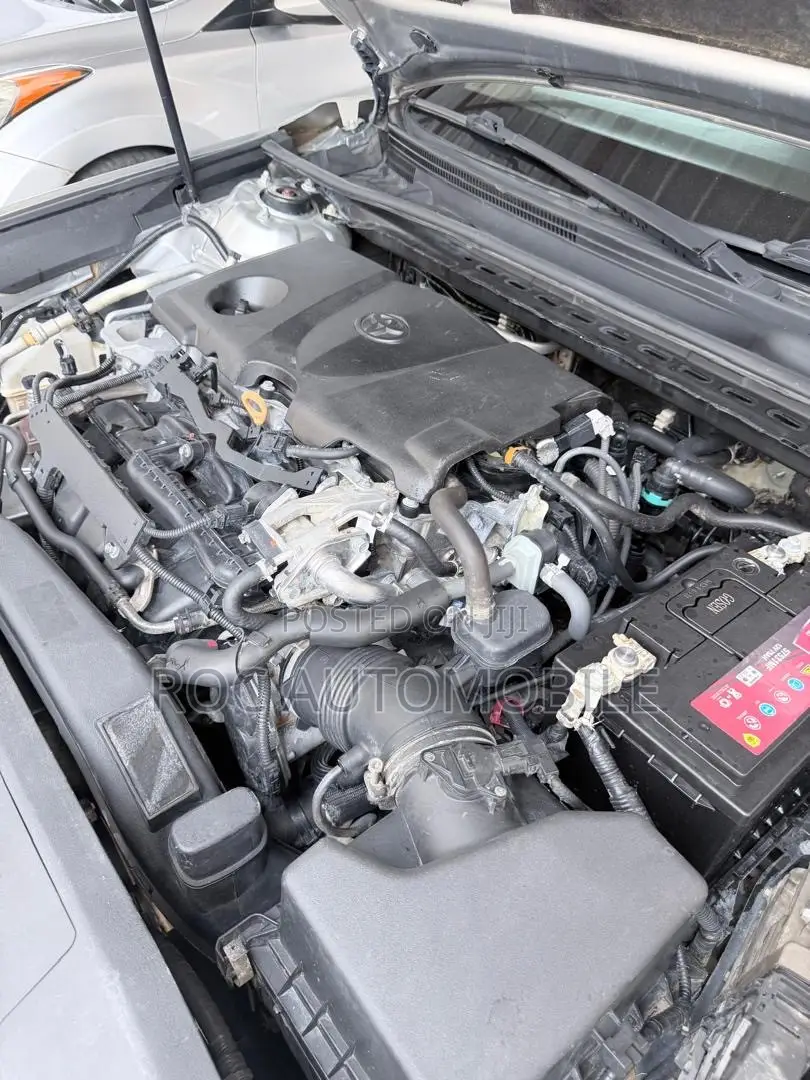 Toyota Camry 2019