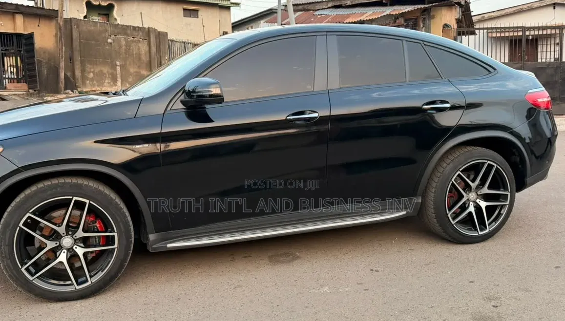 Mercedes-Benz GLE-Class 2016 Black