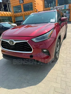 Toyota Highlander Platinum 2021 Red